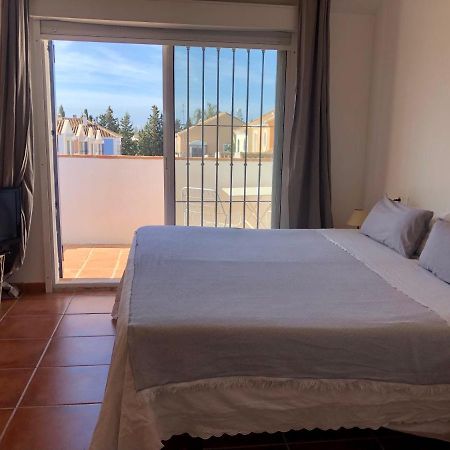 Charming 1 Bedroom Suite With Shared Kitchen Next To Puerto Banus Марбелья Экстерьер фото