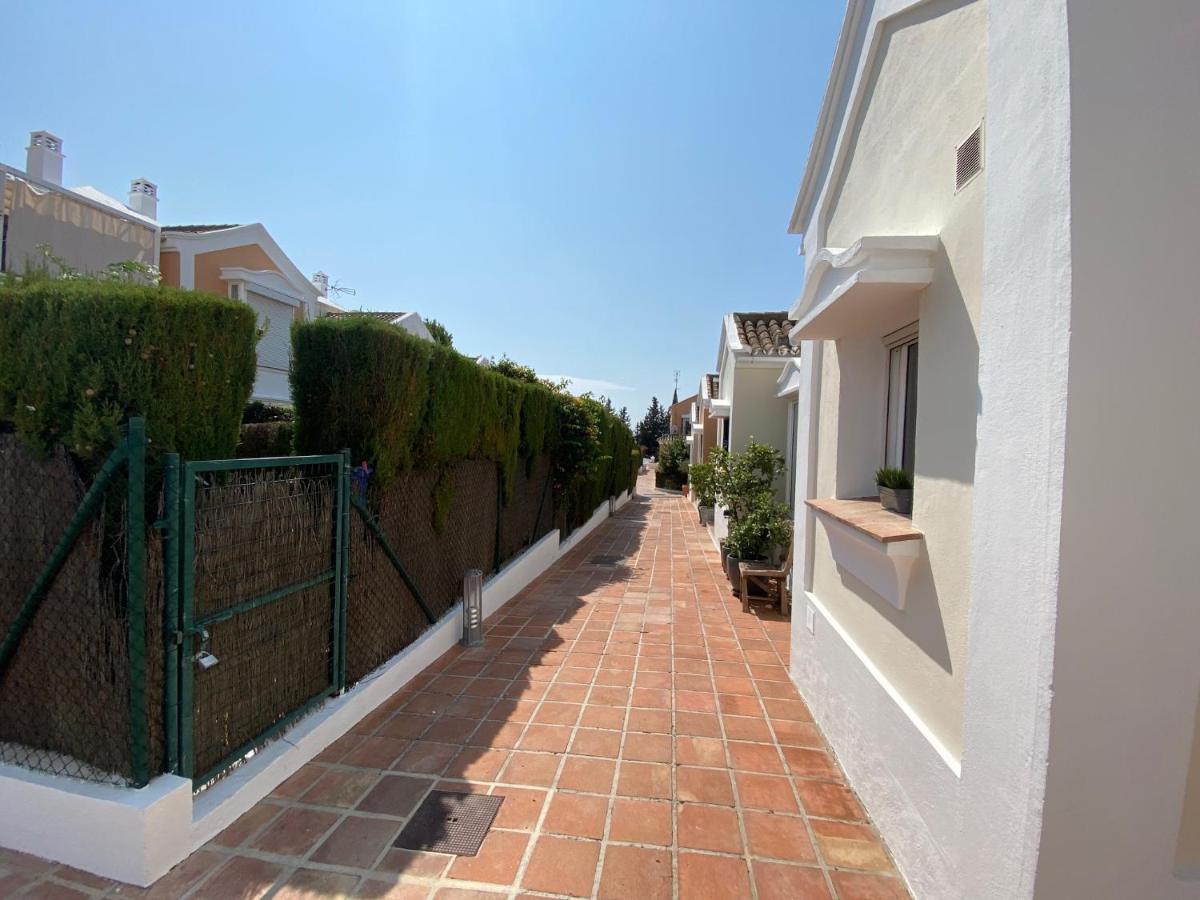 Charming 1 Bedroom Suite With Shared Kitchen Next To Puerto Banus Марбелья Экстерьер фото