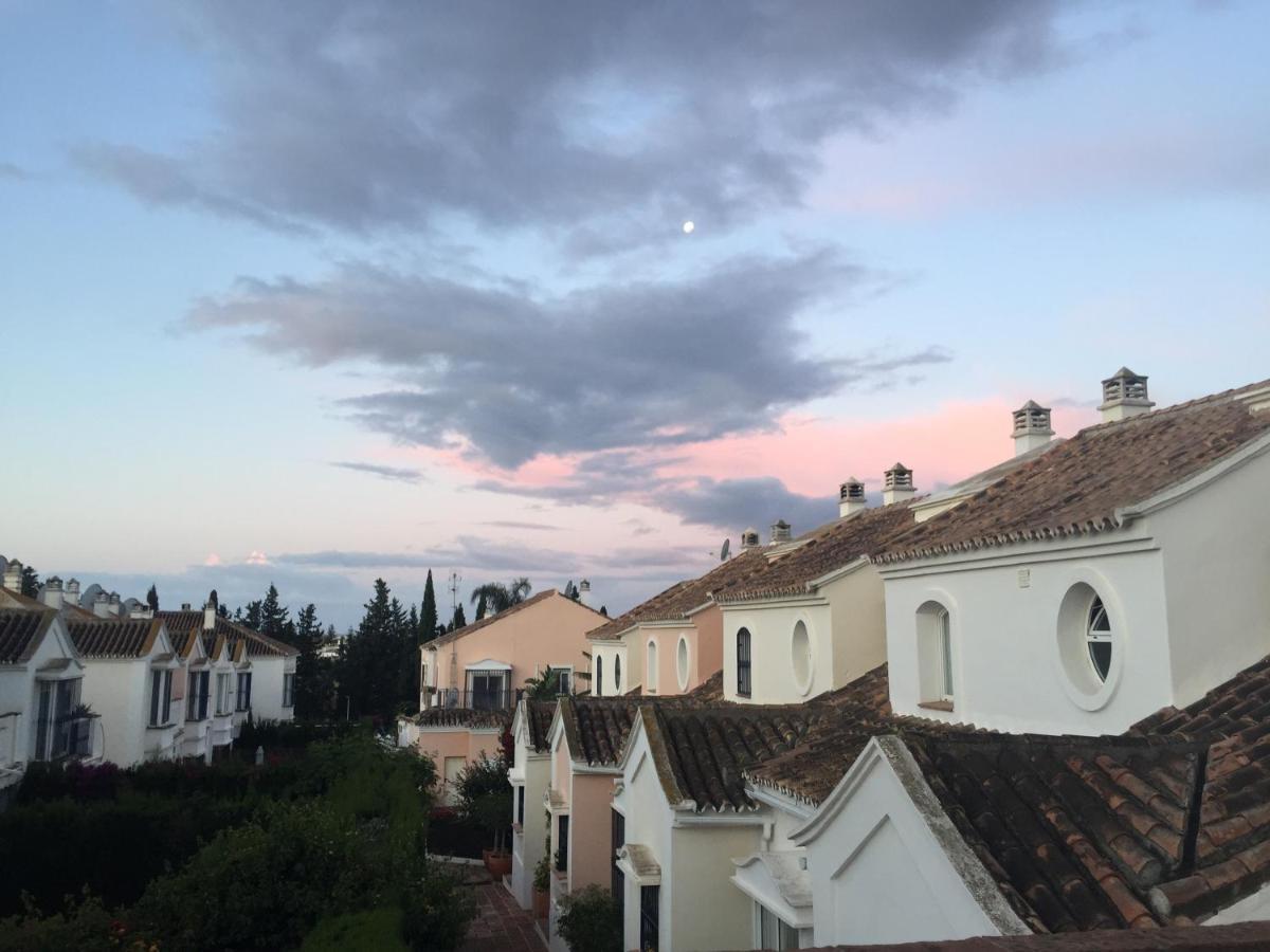 Charming 1 Bedroom Suite With Shared Kitchen Next To Puerto Banus Марбелья Экстерьер фото